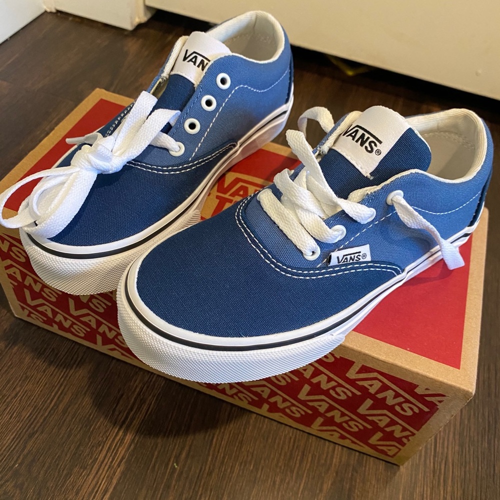 NEW Vans Youth 13 Doheny two-tone blue shoes